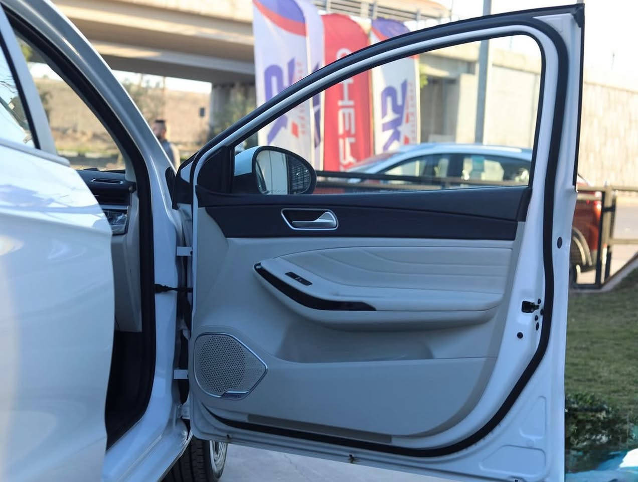 تتوفر شيري اريزو ٥ موديل ٢٠٢٥ 
العدد ١٥٠٠ متر السيارة مع اللوحات المرورية  بغداد 
سعر خاص جدا  ضمان وكالة السراب ٦ سنوات 
/
السعر ١٧،٥٠٠،٠٠٠ دينار عراقي  
لمزيد من المعلومات ***********  ابو حسن
