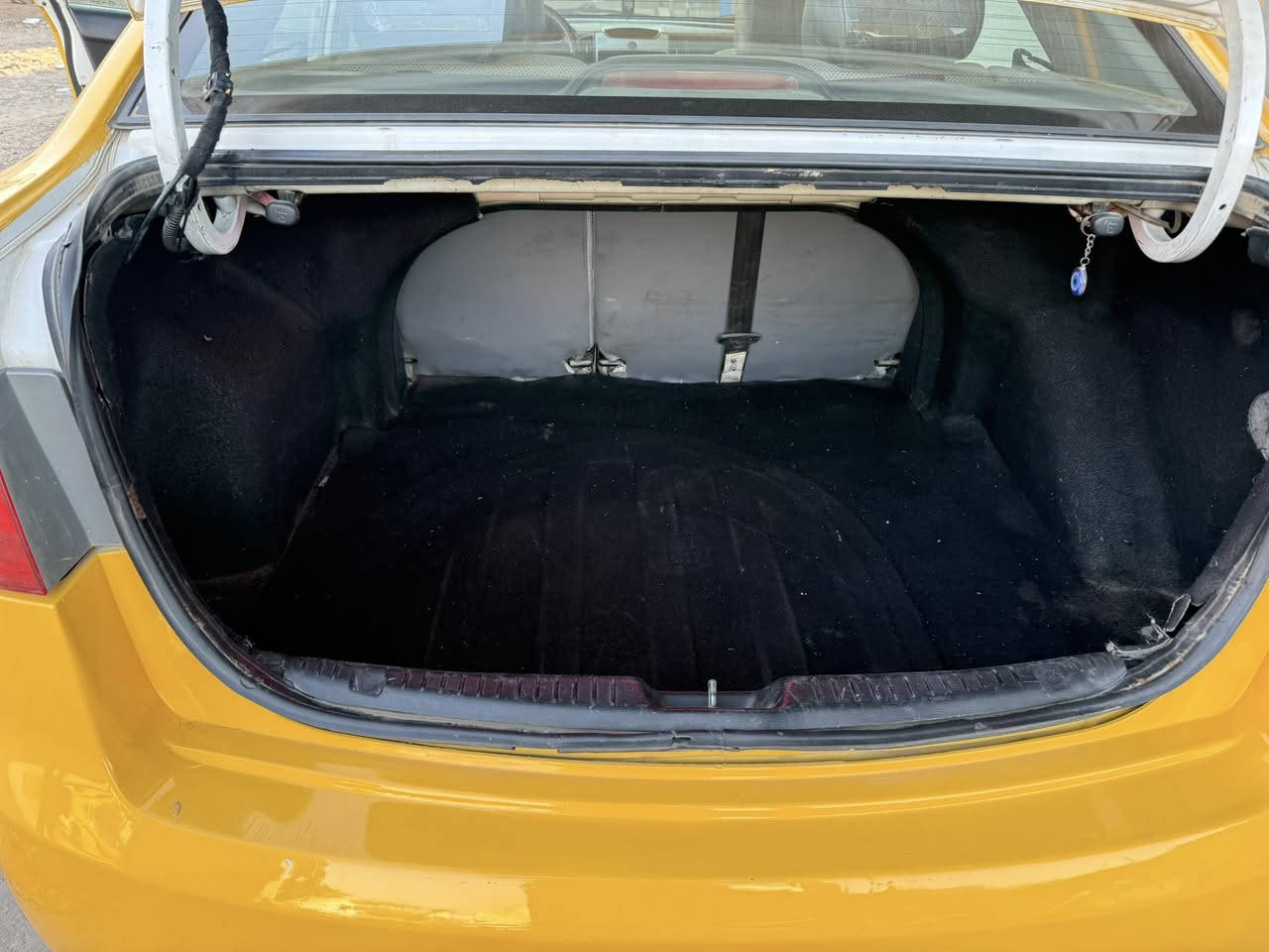 كيا فورتي 2013 ضربته باب وجاملغ خلفي يمين مكينه ٢٠٠٠دوش كفاله عامه محرك وكير وتبريد وصدر سيارة خير من الله كبل للشارع السعر ٩٥ وبيهه مجال العنوان ناحية الوحده قرب بسماية 
الاستفسار  الاتصال بالرقم ***********
غير متواجد بالفيس 
صاحب السياره الملكي عقيل الساعدي
