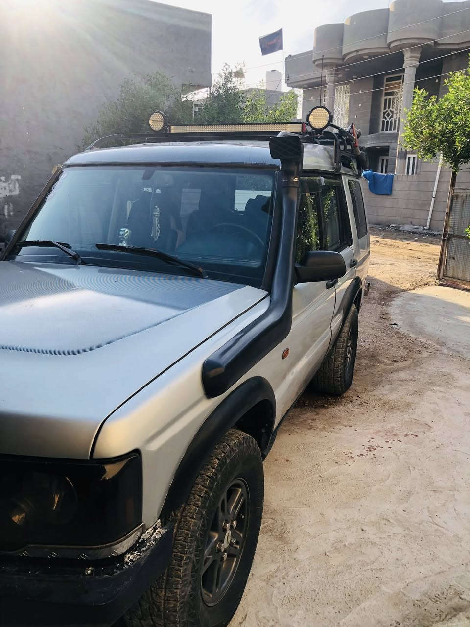 مكلف بلنشر للبيع💬
لأند روفر دسكفري 
السياره موديل 2003
رقم بغداد 
مكينه بانزين 3.900 /V8 
مصبوغه عام جماليه 
تخم تاير  
كير عادي 
سعر السياره 80ورقه 💸
للستفسار اتصل ☎️📞
***********
***********
