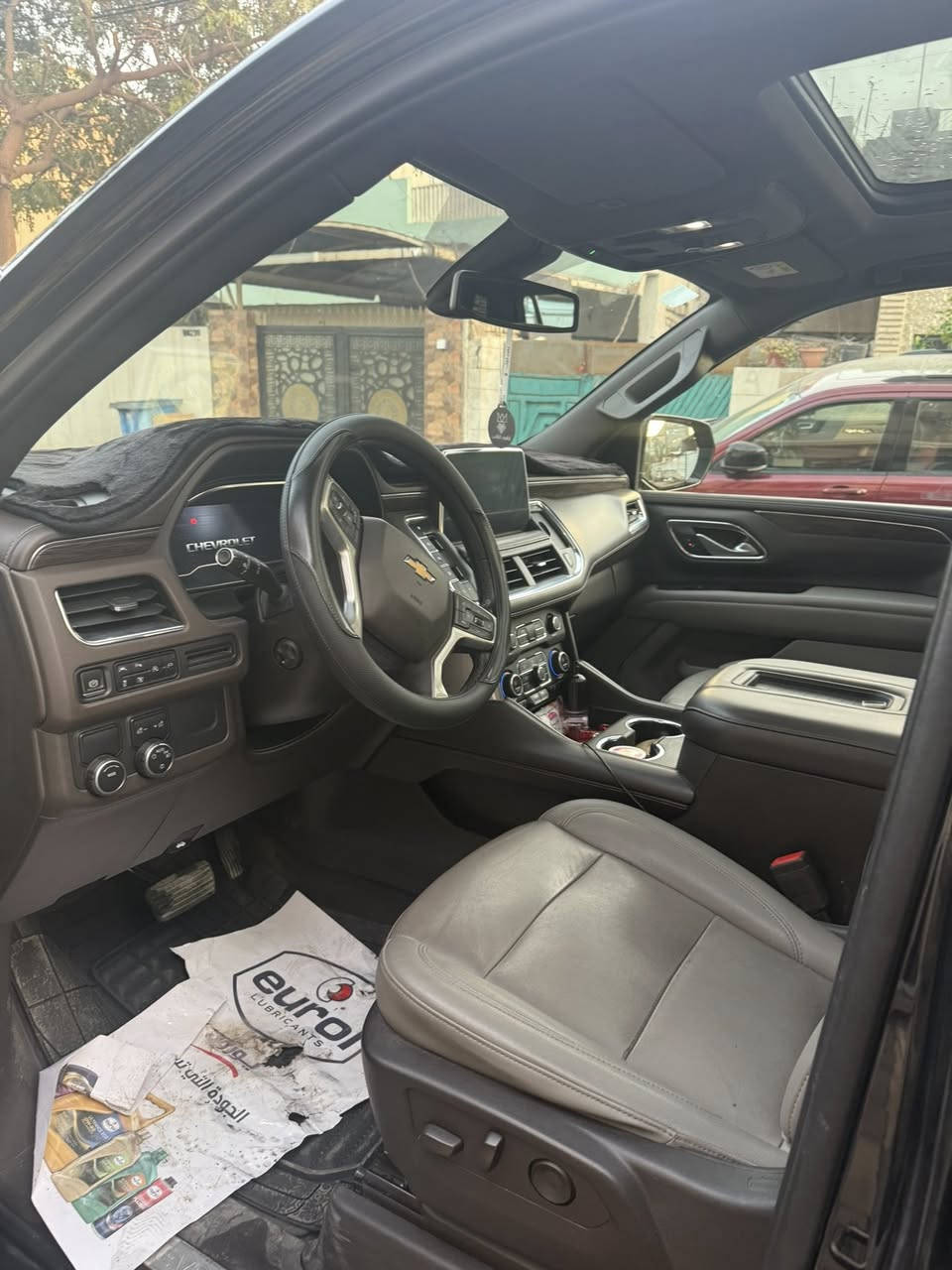 السلام عليكم 
تاهو 2022 lt 
محرك 5300المرغوب
السياره مواصفات lt
بنوراما 
كشنات جلد
كشنات تدفئه
كشنات كهرباء حتى الخلفيات 
رادارات 
تحديد مسار
اوتو 
عدادات شاشه دجتيل رقميه 
نضام صوت bose
شحن لاسلكي
مراة خلفيه تعتيم اوتماتيك
كامرات 360
حساسات امامي خلفي 
رادار تصادم 
تحكم في وضعيات القياده
جنطه كهرباء رجل
ومعروفه موصفات الlt
تخم تاير برجستون
كير مكينه مكفولات صبغ مكفوله
ماشيه 100 الف 
السعر 470 وبيها مجال بسيط مكان بغداد الدوره 
***********
