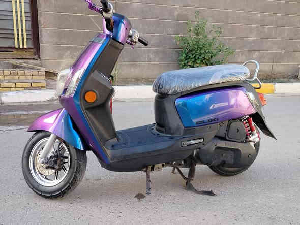 دراجه بوليسي نوزل حاويه كفاله عامه توني اخذته للبيع السعر مليون و ونص بيه مجال لطيبين المكان سوق الشيوخ ***********
