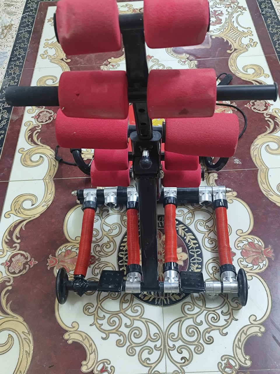 السلام عليكم  جهاز شناو بطن مستعمل نضافه 80 بل 100 للبيع السعر 20الف العنوان الشاميه واتساب ***********
