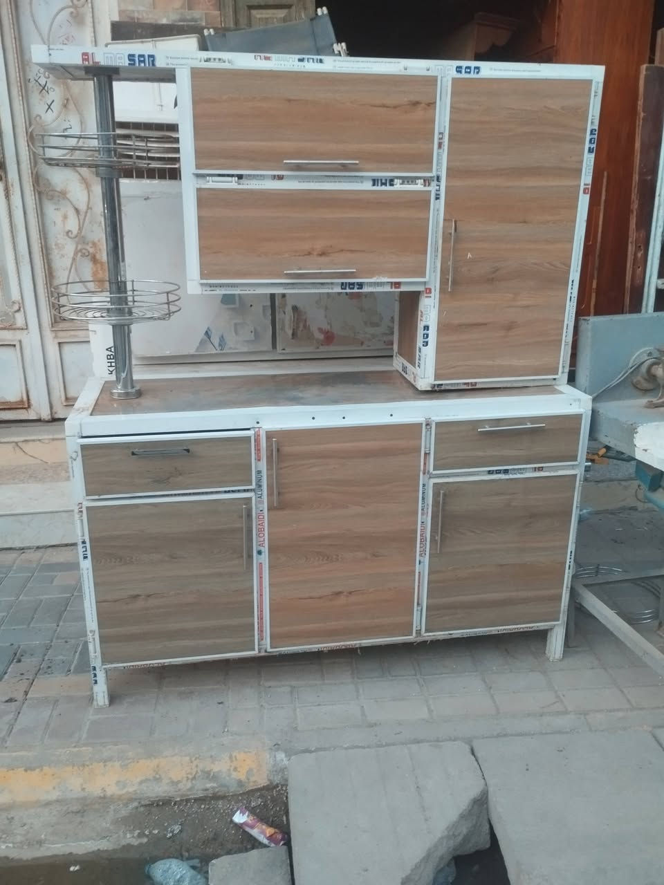 متوفر كاونتر قياس مترين  وسنك مرمر قياس متر وربع 
وكاونتر قياس متر ونص 
نضيفات جدا اي ضرر مابيهن 
ومتوفر غرف نوم عراقيه نجاره
وكناتير 6 ابواب تسكام نجاره 
باسعار مناسبه جدا 
اهلا وسهلا بكم 
العنوان واسط نعمانيه شارع 13 مقابل بيت الحاج خيون 
للاستفسار مراسلة الصفحه او الاتصال 
*********** واتساب فقط 
***********
***********
