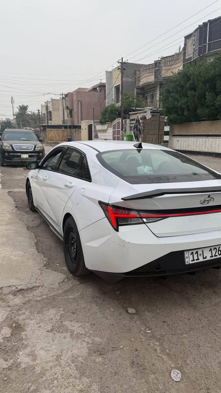 السلام عليكم للبيع النترا ان لاين موديل 2022 وارد امريكي مكينه 1600 توربو
الحادث بنيد نفسه مصلح ومصبوغ الصندوك مبدل ومصبوغ وشويه من الجاملخ الخلفي يعني قطعتين صبغ بدون ايرباك صور الحادث مرفقه بلمنشور ماشيه 65 الف ميل 
مواصفات 
بصمه وتشغيل عن بعد 
فتحه 
شاشه وكامره دواره 
تبريد منفصل
كشنات حضن وكهرباء جلد ومخمل N
لد امامي خلفي 
لايت زنون 3 عدسات 
شفتات بلستيرن 
رقم بغداد بأسمي 

السعر 153 وبيه مجال
مكان السيارة بغداد حي اور 
*********** بغداد, العراق
