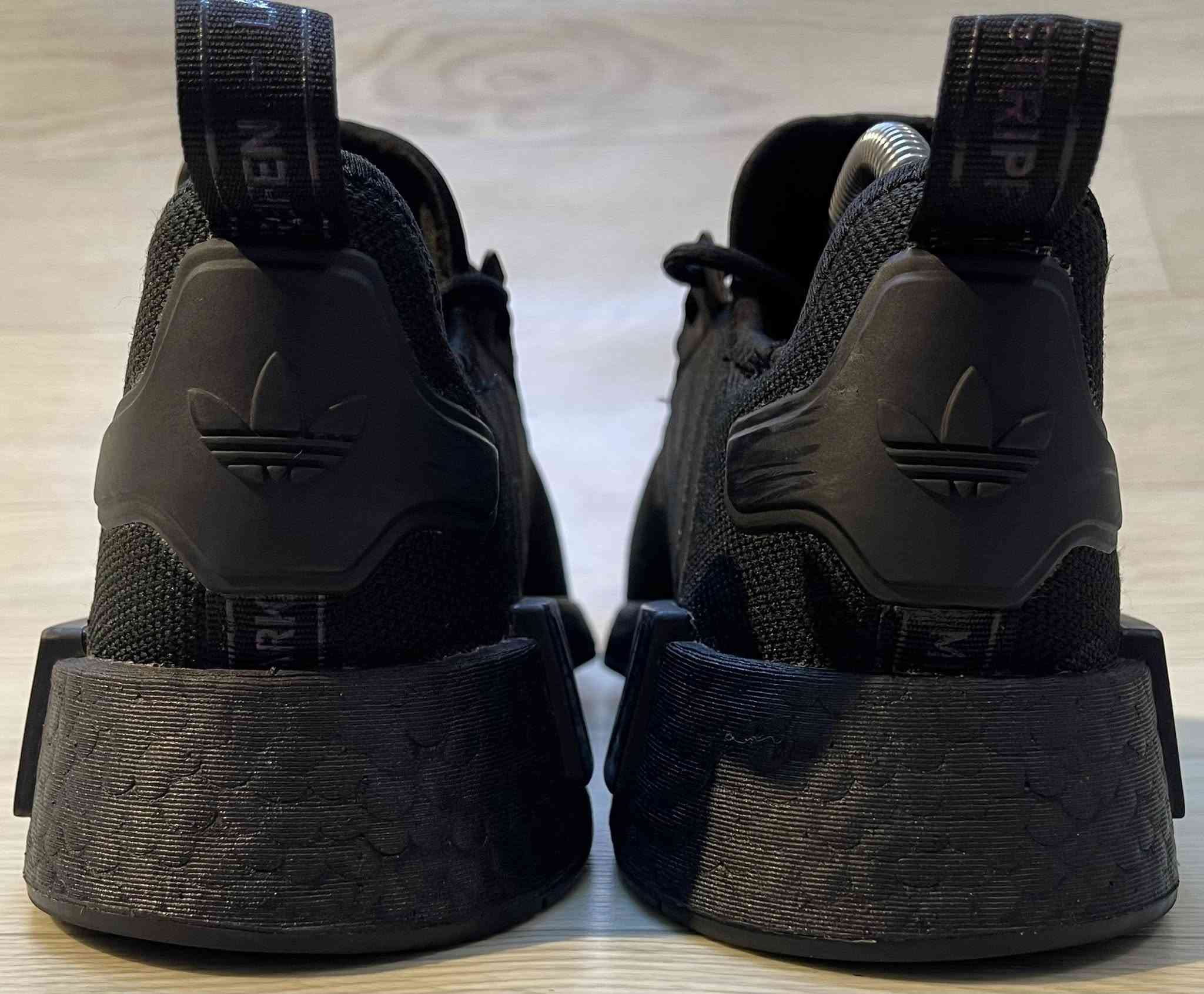 🖤🖤🖤🖤🖤اديداس بوست🖤🖤🖤🖤🖤🖤باله وكاله مملبوس
قياس 41 ونص         26CM

يوجد توصيل 🚕🚕🚕🚕🚕🚕🚕🚕🚕🚕🚕🚕🚕🚕

https://www.facebook.com/slmon.slmon2022?mibextid=LQQJ4d


**إذا كنت صاحب هذا الإعلان وتريد حذفه لأي سبب، رجاءا أرسل رسالة إلى الدعم الفني**