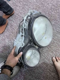 زوج لايتات نظيفات اصليات  باب ام عيون نظيف حيل لون سلفر  عينة كيلو متر...