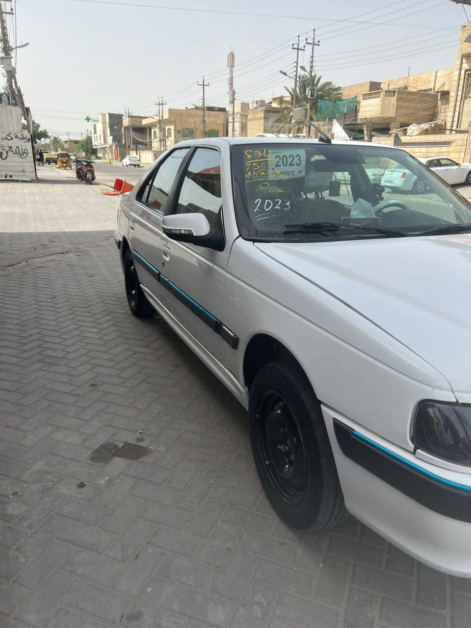 السلام عليكم بيجو موديل موديل 2023 بيه بنيد امبدل وجاملغ وباب السياره اقصاد بعدهي مو حره رقمه بغداد السعر 55 رقم ***********
