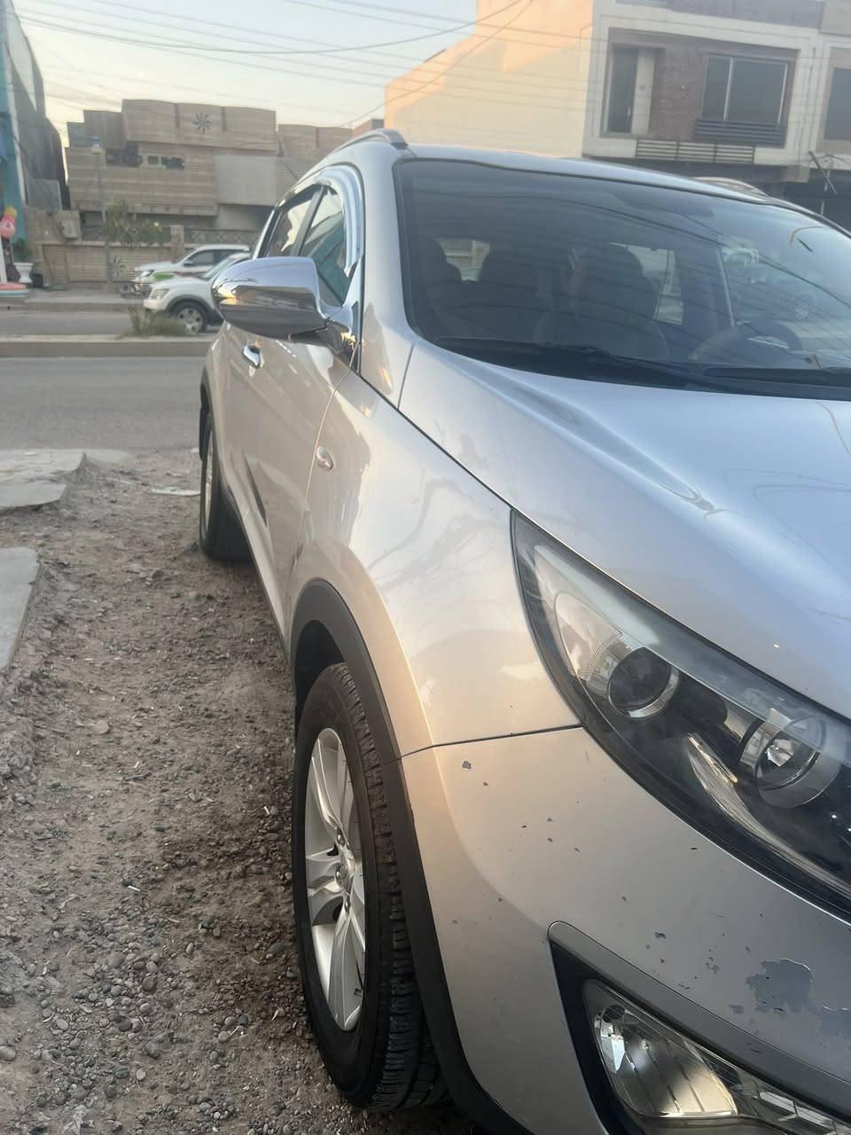 السلام عليكم سبورتج موديل 11 خليجي سياره جديده بدون صبغ شرط التحويل وكاله ماكو رقم صلاح الدين ماشيه 125 الف كلهه عل شركه سعرهه 132 وبيهه شويه مجال اي استفسار اتصل ***********
