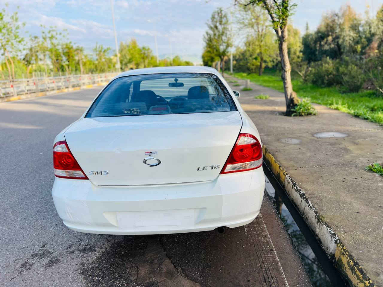 سەنی سامسۆنگ 2007..45گەڵا
کۆدی بۆ نەکراوە بێ کۆدە
ئاوێنە شەفت و هیتەر 
سوکان ڤۆلیۆم ..کۆنتڕۆڵ
چوار تایەی تازە
تەبرید لەمس..تبرید سارد و گەرم بەشەرت
گێڕ و مەکینە و سەقف و گەڤەر گۆڕاو بەشەرت
تەقە و ڕەقەی نییە مەسرەف کراوە
125هەزار ڕۆشتوە ..پێشەوەی دەعمێکی هەیە
موشتەریت تەلەفون بکە جوابی کۆمنت نادەمەوە
(***********)  ڤایبەر و وەتس ئەپ
