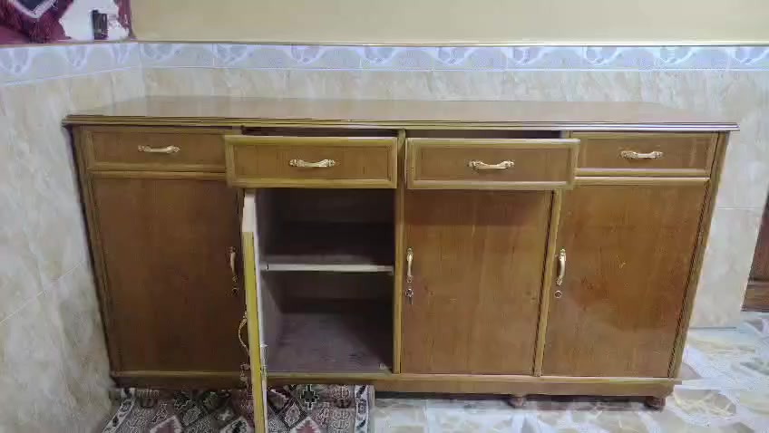 سلام عليكم بوفيه نجاره جديده طباخ مستخدم للبيع السعر خاص ***********
