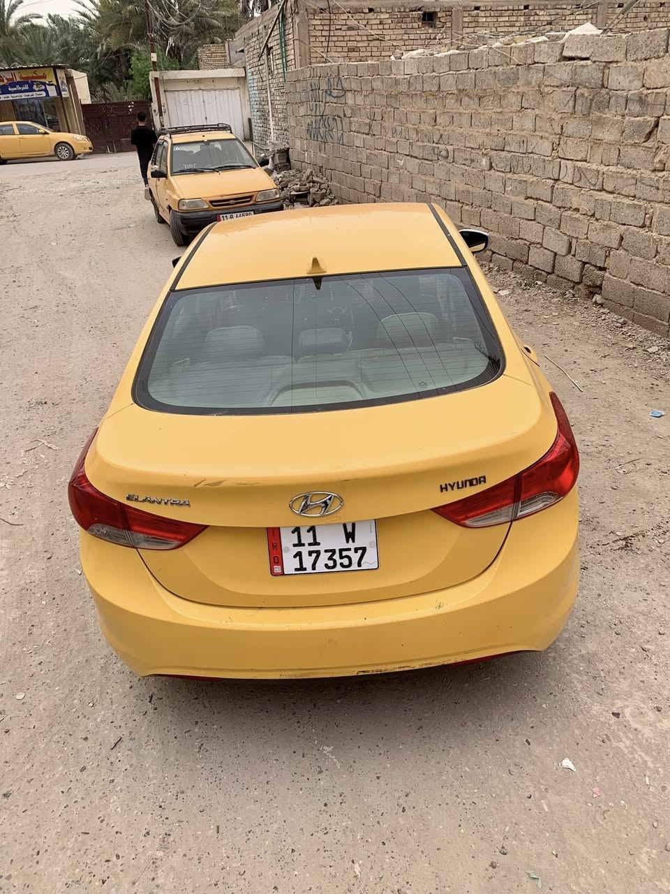 الانتره 2013 رقم بغداد الاماني محرك 1800 السياره مكفوله من كلشي ما عدا البابين صفحة اليمنه تبريد شغال الكهربائيات مابيه اي نقص السياره بسمي تحويل ثاني يوم ما عليه اي غرامات السعر 95 وبيه مجال مكاني بغداد الراشديه الاستفسار على هاذ الرقم *********** ما متوجد على الفيس
