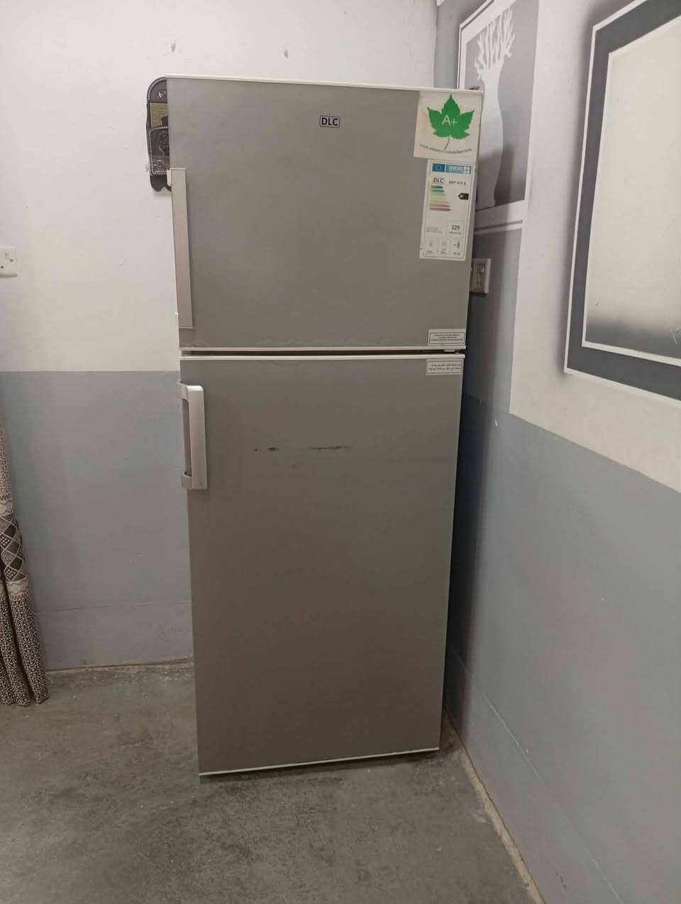 ثلاجه حجم 22 السعرب190 وبيها مجال


**إذا كنت صاحب هذا الإعلان وتريد حذفه لأي سبب، رجاءا أرسل رسالة إلى الدعم الفني**