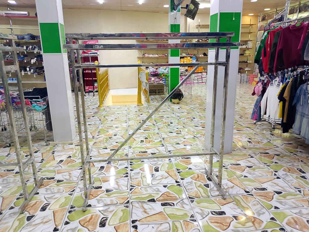 للبيع الاستفسار في خاص او على رقم 
*********** النجف, العراق
