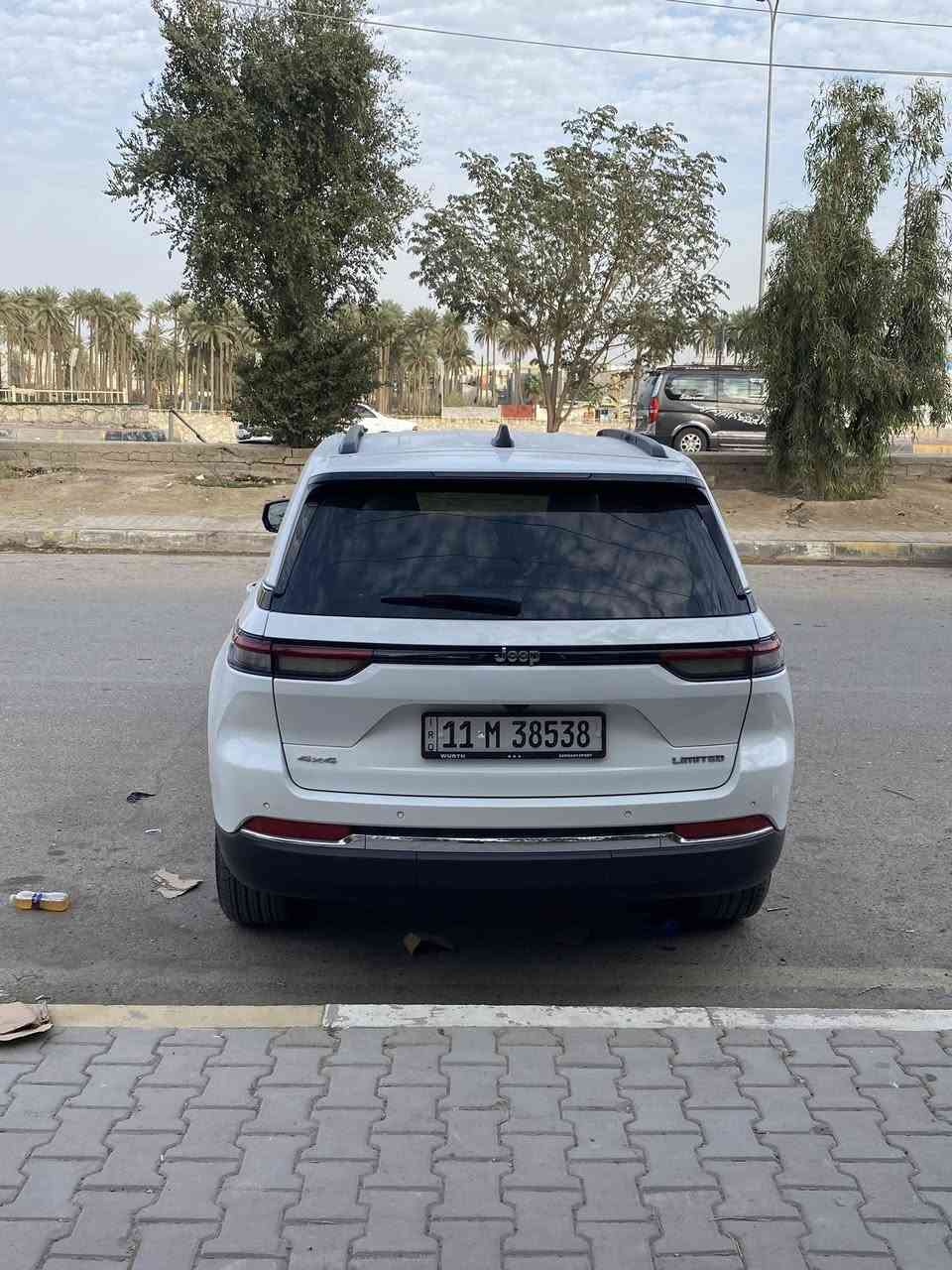 السلام علي السلام عليكم
جيب٢٠٢٤ الشكل الجديد Limited_دبل4X4
أمريكي ٥راكب
الفئه : Limited ( فل مواصفات )
الممشى : ١٦٩٠٠ الف كم 
اللون الخارجي : أبيض 
الداخليه : جلد بيجي فخم
المواصفات والتجهيزات :
جنوط كروم 
مقاعد كهربائيه ( خزن + ميموري )
مقاعد حار بارد 
سكان هيتر 
كير ماوس
مكيف خلفي
لايت ليد + بك لايت ليد
حساسات
رادار أمامي 
شاشة لمس متعددة الوظائف 
صندوق كهربائي + شفتات
بريك كهربائي 
أوتو بارك 
Apple Carplay / Android Auto 
مثبت سرعه + تحكم بالدروكسيون 
نظام مكابح  ABS + ESP
المحرك والكير على وضع الشركه
سنوية هزه جديده
حادث جاملغ وبنيد رقم الشاصي موجود بالمنشور
نظافه داخليه ممتازه
 
 
الرقم *********** كم
