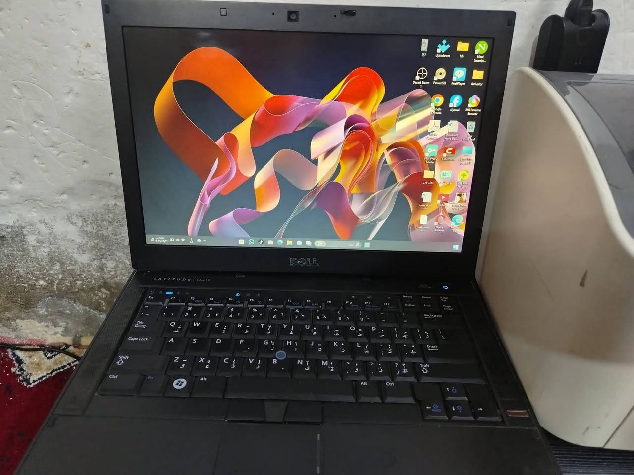 deel 4610
core 5 جيل الرابع  
هارد 320
رام 4
نظافه 90%
السعر 100
------------------------------------------
طابعه نظيفه canon 2900
كارتج جديد 
السعر 100
***********
