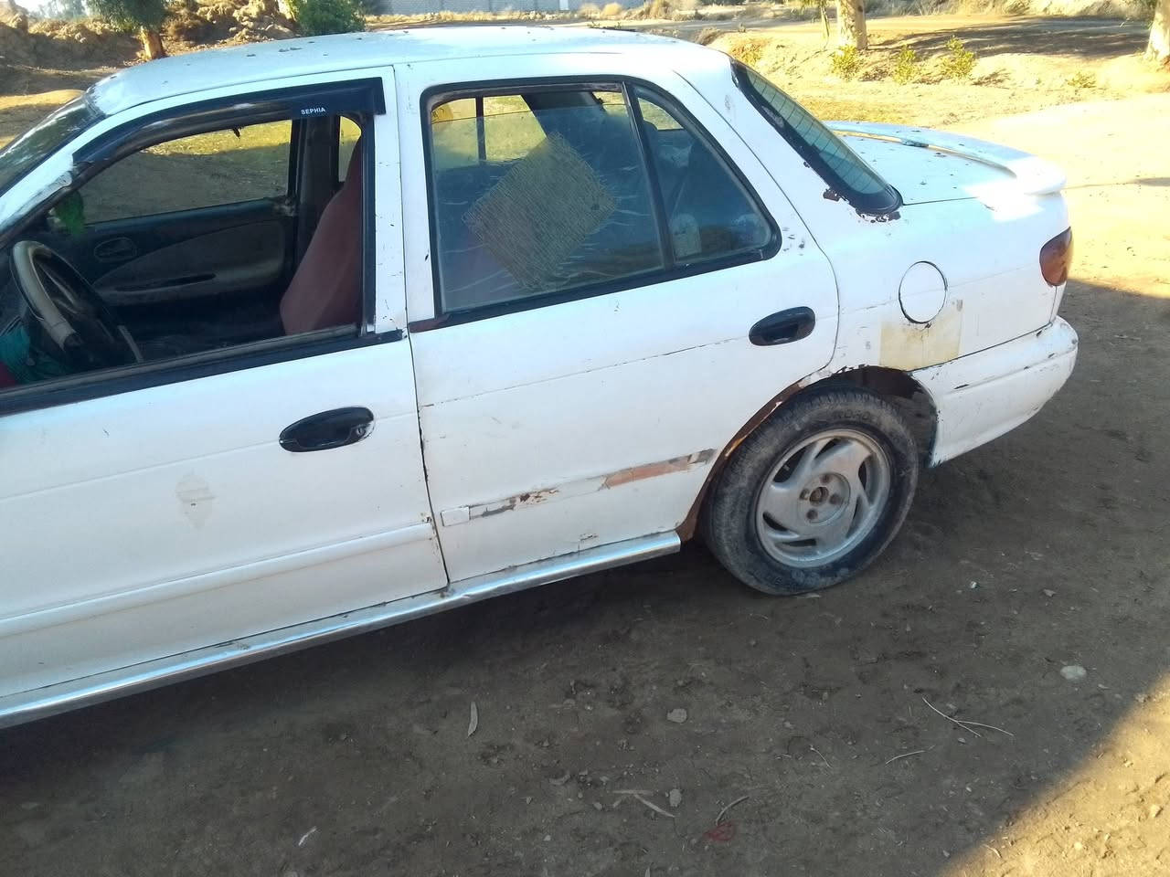 سلام وعليكم سيفيه للبيع موديل 95 رقم بغداد بي 20ورقه وبيه مجال ***********
