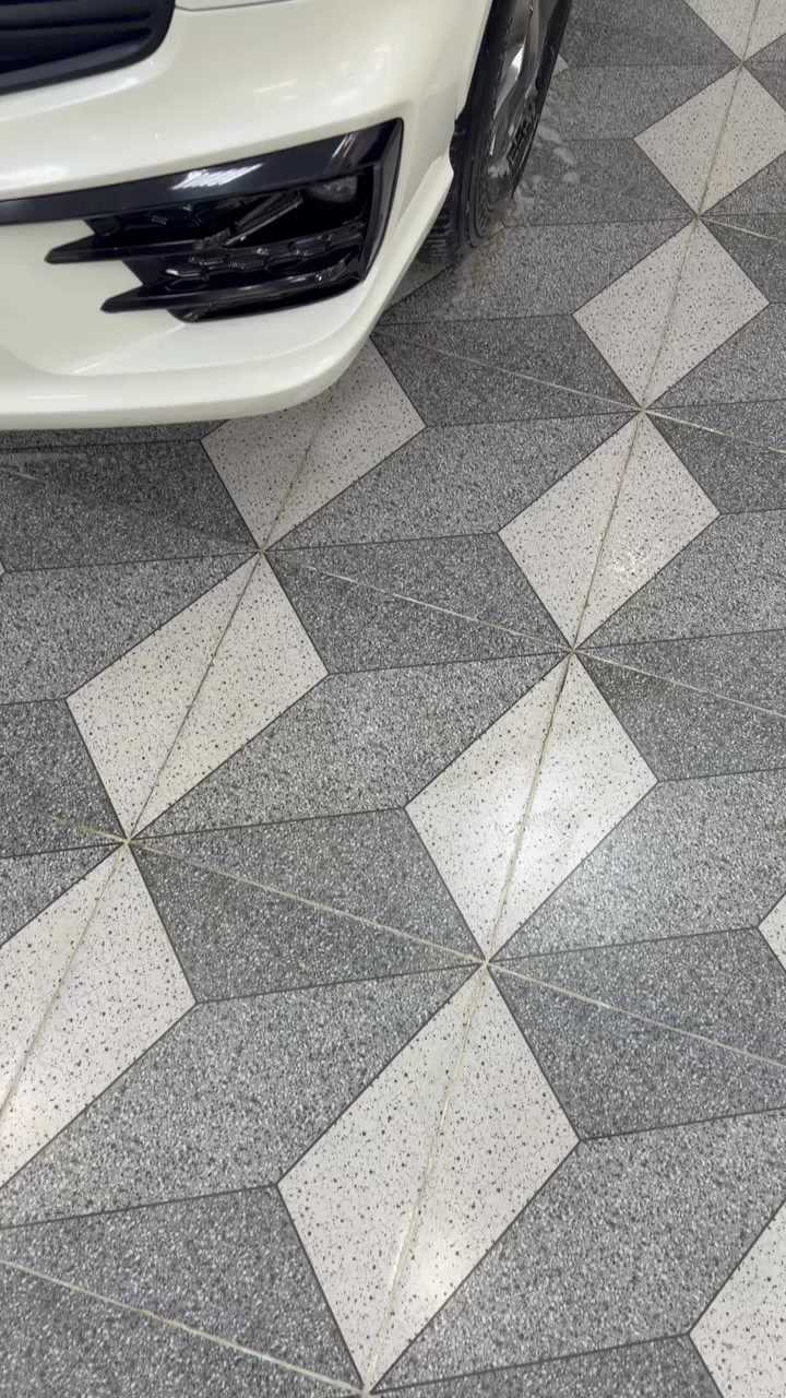 للبيع لاندكروز. م. 23. لمتدد. ساز. باب أول. ***********. ***********
