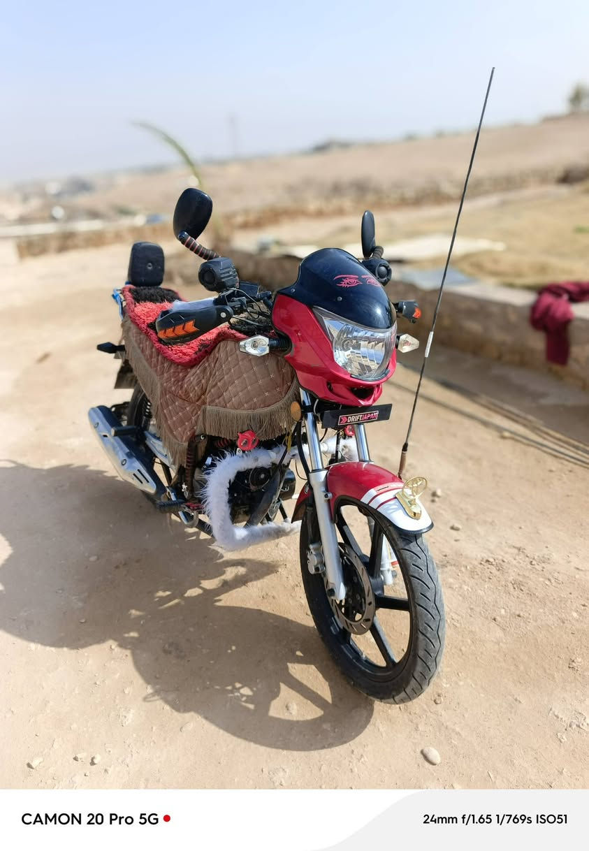 سايم للبيع موديل 24.   سعر مليون. و 350


**إذا كنت صاحب هذا الإعلان وتريد حذفه لأي سبب، رجاءا أرسل رسالة إلى الدعم الفني**