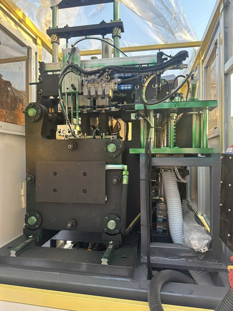 متوفر مكائن نفخ ثلاثيه فول أوتو ماتيك hz
بأسعار مناسبه وكذالك يتوفر جميع قطع الغيار

للأتصال ***********
