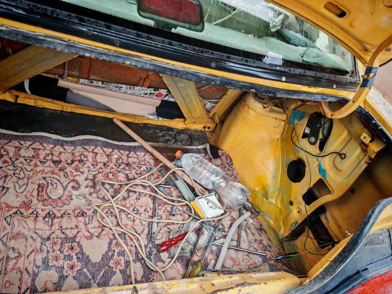 سايبا  ٢٠١١ نفخ مكينه وكير معمر جديد طخم جديد عينه وكلج وبلبرينات جديد ظفيره وايرات مبدل جديد راديته مبدل جديد دعاميه اماميه جديد شاصي مصلح دبلات جديد سيارة جاهزه كابون بنزين بيها مشروع وطني عليها هيا ٣٥٠ وغرامه ٣٠٠  سعرها ٢٠ بيها مجال للشراي للاستفسار تواصل على رقم *********** واتساب موجود
