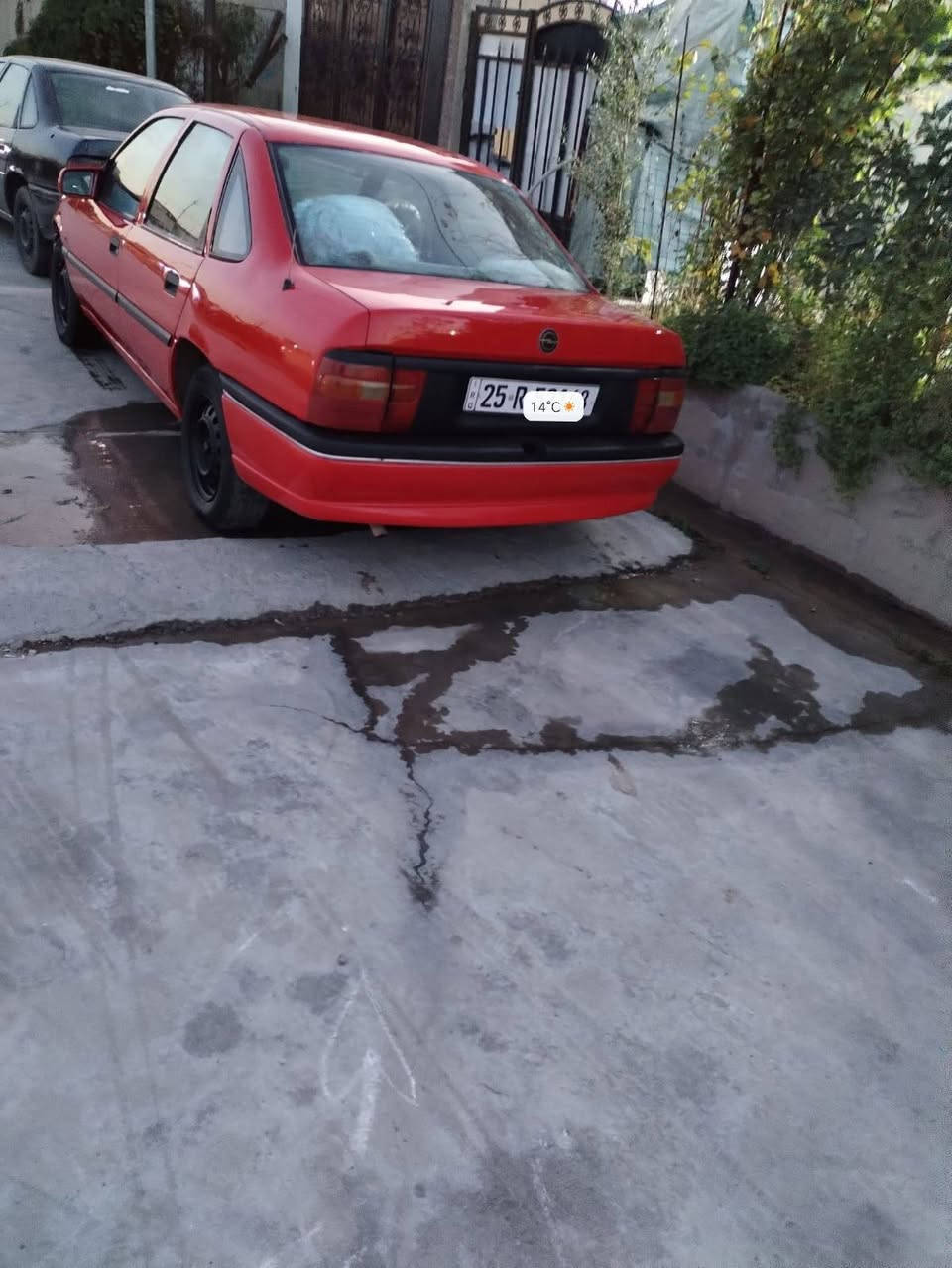 اوبل فكترا موديل ٨٩ محرك ٢٠ معمره جديد بدون ضربه مصبوغه عام جماليه كل عيب ما بيها كهربائيات كلها شغاله كير مكينه بشرط سنويه بسمي لل ٢٠٣٠ السعر٣٨ بيها مجال قليل شراي تعال خاص او اتصل واتساب فقط ***********
