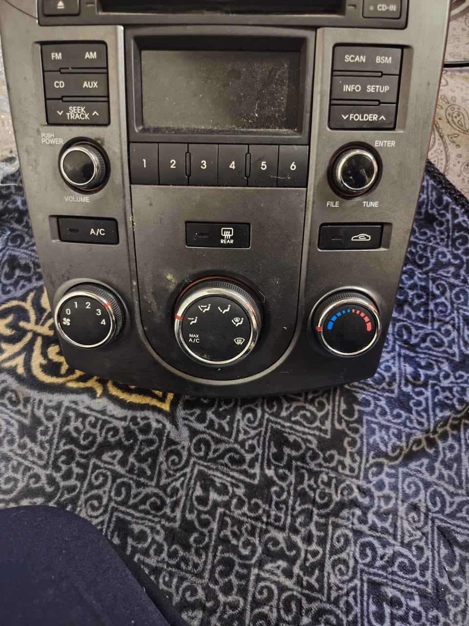 يوجد توصيل لجميع المحافظات للحجز خاص او اتصل *********** واتس اب
