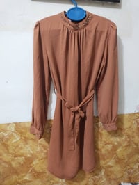فستان • قياس 38 • دگمه مكسورة