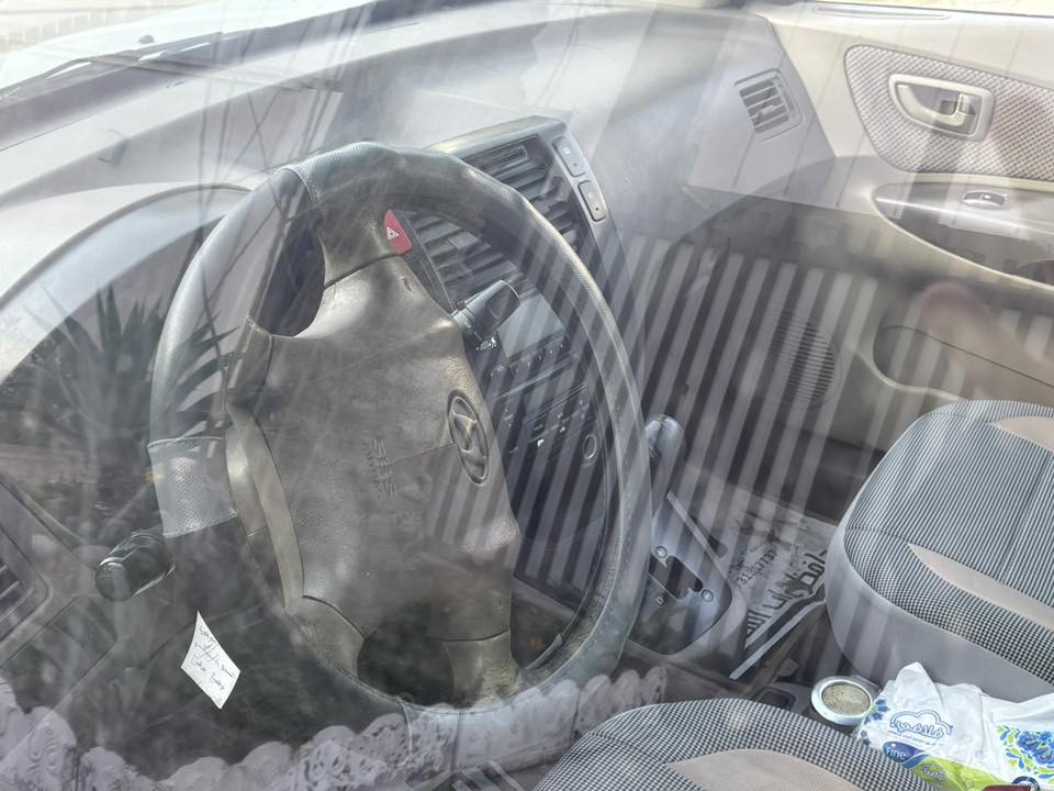 توسان 2009 الشكل القديم اخر اصدار يجي التبريد شاشة بيهه صبغ باب السكن و الوراه و بنيد فقط البجم كبس مابيه شي 

لمعرفة السعر يرجى الاتصال على الرقم 

***********
