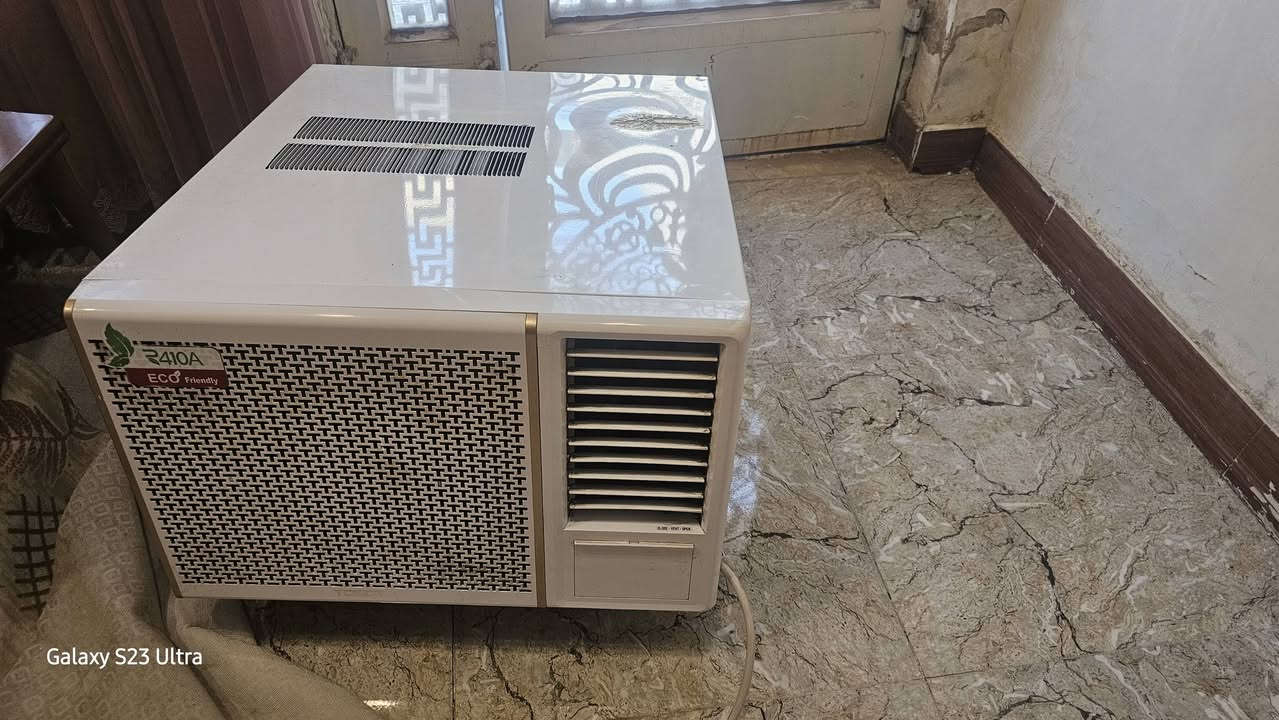 مكيف توسوت  نظيف جدا سعره350مكاني الكرخ ...قفله وبدون عمله رجاء رجاء الاتصال عالواتساب
الاتصال عالواتساب***********
مكيف توسوت  نظيف جدا مداخل تصليح مستخدم سنه فقط سعره350مكاني الكرخ ...قفله وبدون عمله رجاء رجاء الاتصال عالواتساب
