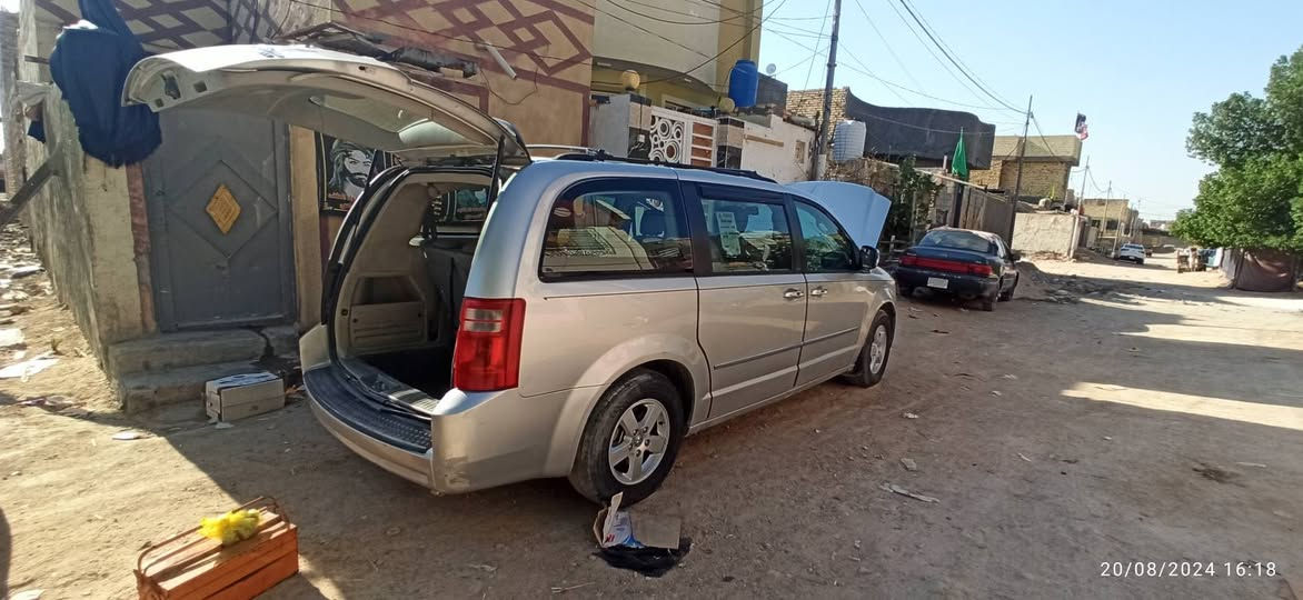 موديل 2010 للبيع السعر112 السياره باسمي مكانها نجف
***********
