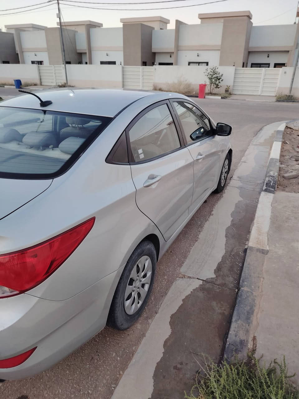 اكسنت 2015 وارد أمريكي ماشية 102000 ميل بيه بنيد مبدل وقطعتين صبغ للبيع
السعر 88ورقة للتواصل ***********
موقع السيارة كربلاء
