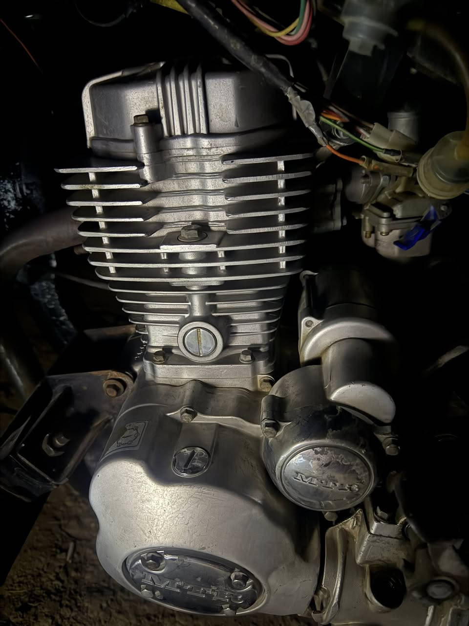 مكينه للبيع
سعر خاص***********
