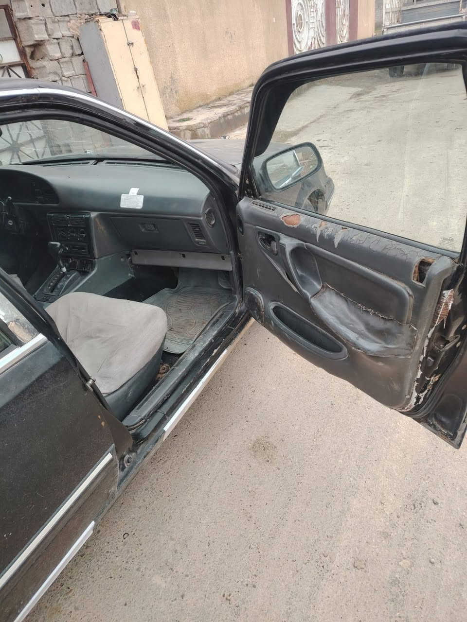 برنس مديل 95تحولي مباشر تخم تايرات سيارة كاعده حلوه 
مكان السيارة ديالئ الغالبيه السعر 24وبيه شويه مجال ***********
