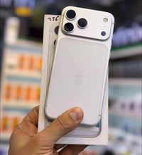 ايفون 17 برو ماكس E- sem ذاكره 256 عدد دورات الشحن 19 نظافه 100‎%‎ للب...