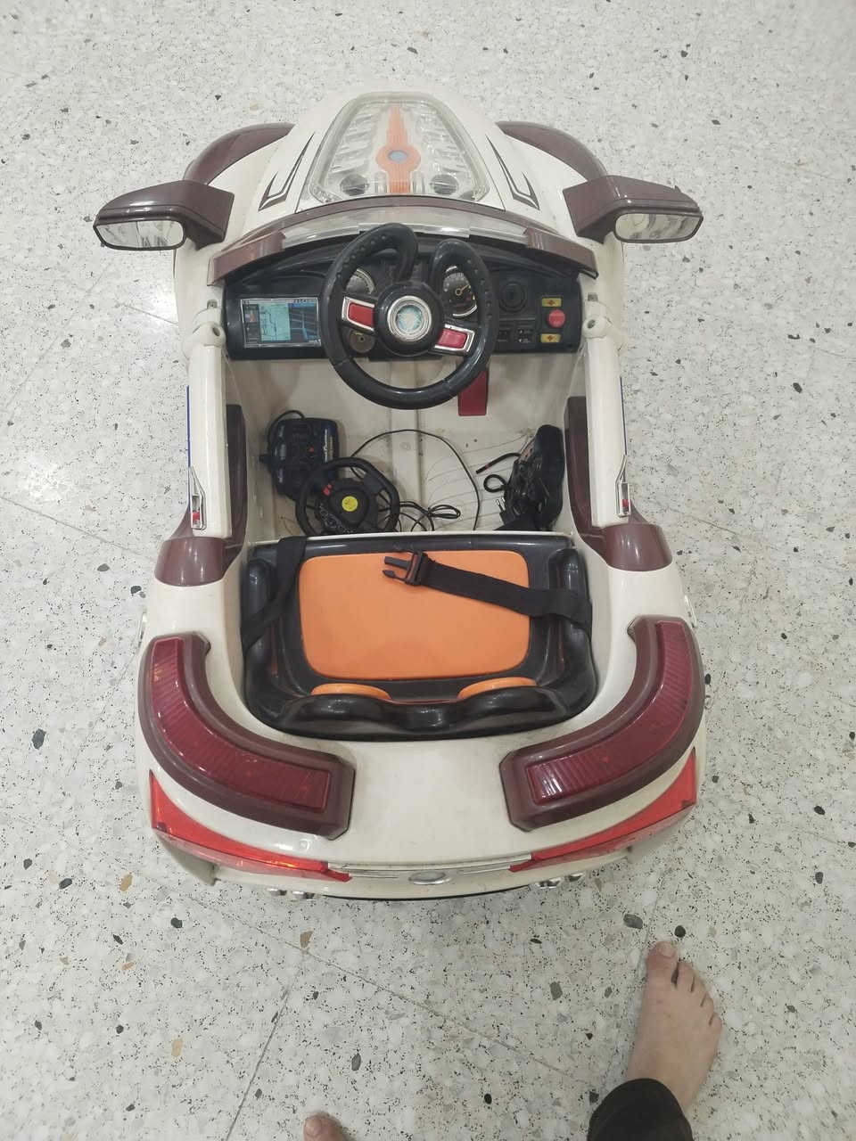 سلام عليكم
غراض للبيع العنوان الدوره ابو طياره
الطباخ سعره 50
الطبلات صاج سعرهن 50
سياره الشحن نضيفه بس نقص بطاريه سعرها 50
جهاز الرياضه بي شويه فطر واضح بالتصوير سعره 25
البايسكلات ثنينهن ب 35


**إذا كنت صاحب هذا الإعلان وتريد حذفه لأي سبب، رجاءا أرسل رسالة إلى الدعم الفني**