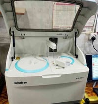 يتوفر جهاز  كيميا Mindray bs230 فوول اوتوميتد ((نظيف جدا اخو الجديد مو...