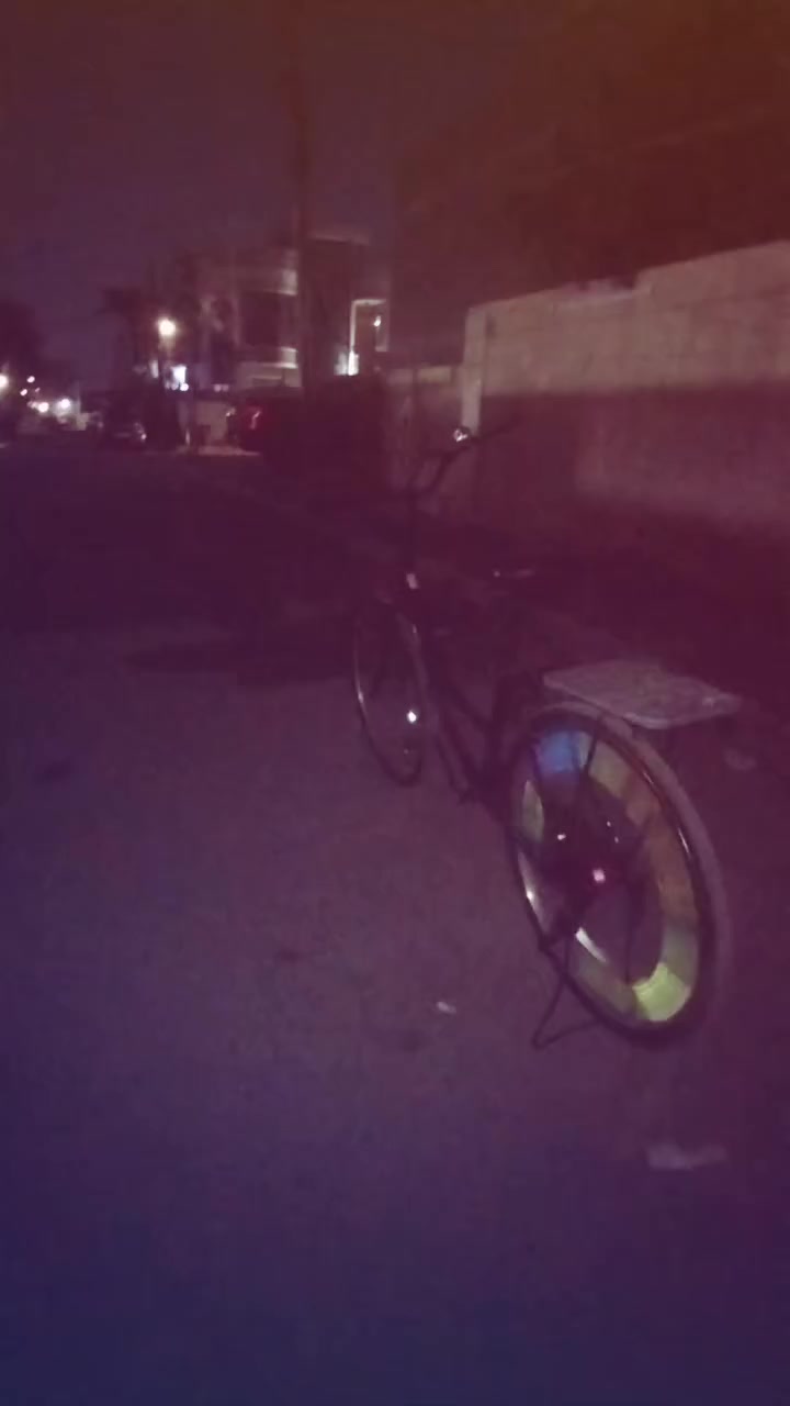 سلام عليكم بايسكل للبيع حجم 26 المكان البياع الرسالة الؤلة ويا جاملغات و ابريك امامي و تجي تاخذة نفس ما بل لفديو ما افتح منة شي السعر ١٢٥ وبي مجال🩵💁🏻‍♂️


**إذا كنت صاحب هذا الإعلان وتريد حذفه لأي سبب، رجاءا أرسل رسالة إلى الدعم الفني**