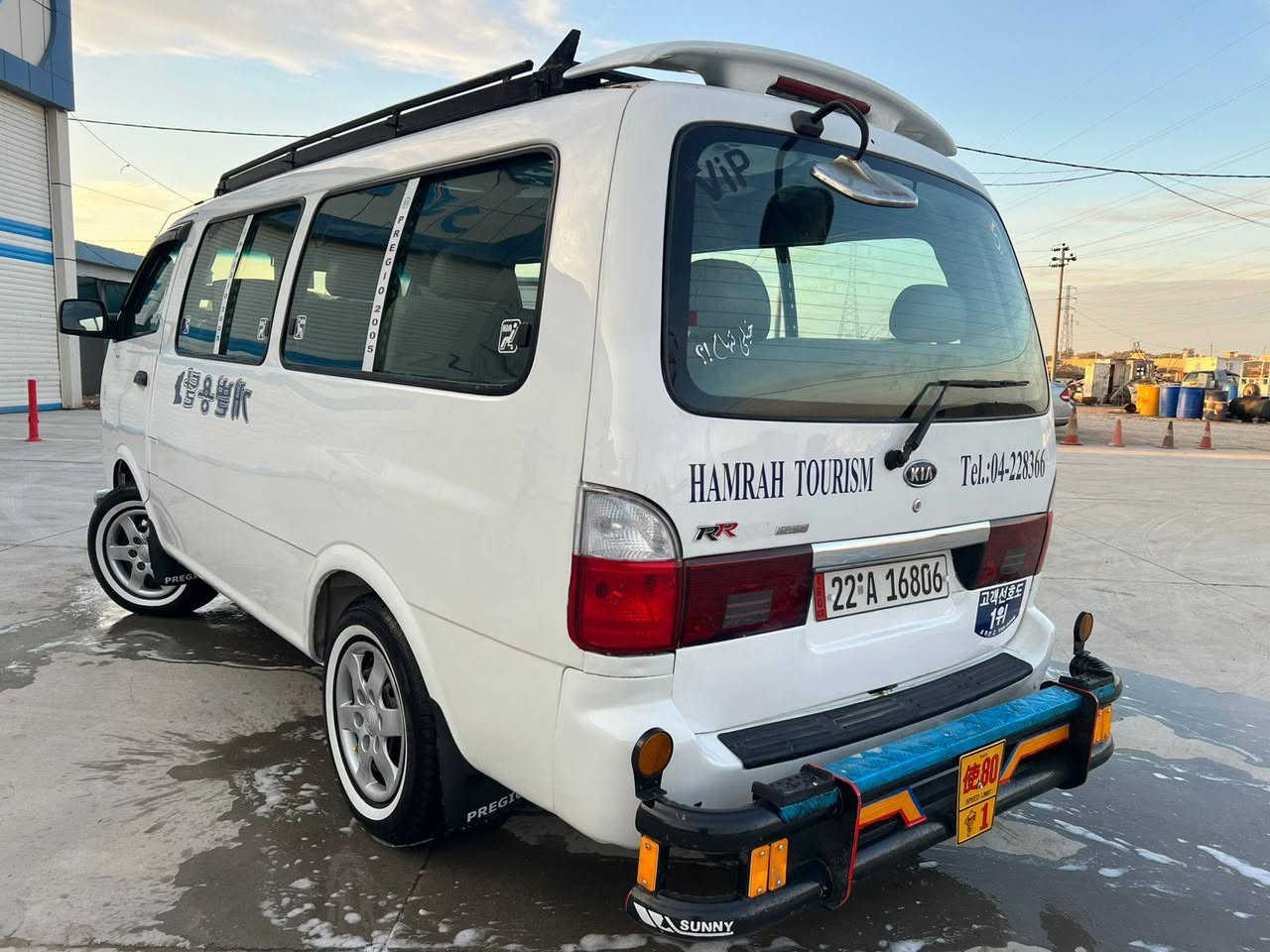 سلام عليكم بريجوو موديل 2006 مكفوله كفاله عامه محرك 3000 عادي محرك كير اكسل جديده خطو بحس مصفره سنويه جديده لحد 2029  هه زو فحص مروريه جديده سنويه بسمي سعر. 140 بيه مجال مكان كلار رقم موبايل *********** رقم كورك ***********
