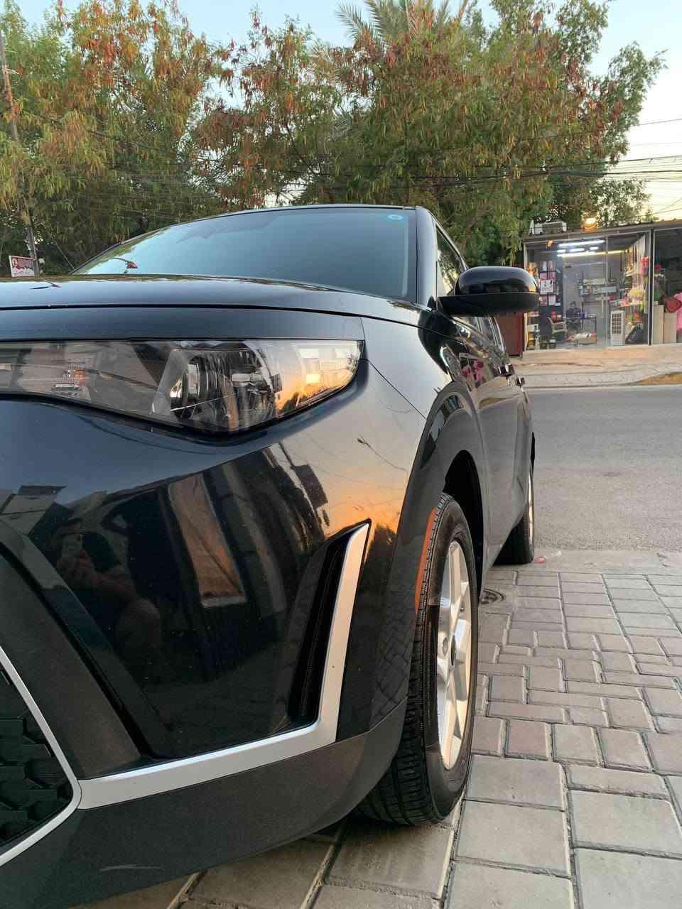 السلام عليكم 🌟
للبيع 🚗 كيا سول 2023 نص فول 
📍 وارد أمريكا
💨 محرك 2000
📊 ماشية 70 ميل 

🔧 مواصفات السيارة:
✅ رادار جانبي + خلفي
✅ مانع تصادم
✅ تحديد مسار
✅ توقف ذاتي
✅ سياقة ذاتية
✅ نظام النقطة العمياء
✅ شاشة تدعم Apple CarPlay
✅ شاحن وايرلس
✅ Auto Hold

⚠️ ملاحظات:
• حادث على الباب والجاملغ
• الايرباك (البردة) طاق أثناء الحادث + بارد اصبعين بالجاملغ الايمن 
• كلشي واضح بالصور  
• ⁠السيارة جاهزة وماتحتاج شي

📄 رقم بغداد الجديد باسمي
💰 السعر المطلوب: 145$ وبيها مجال بسيط

📞 للاستفسار: *********** خط + واتساب
📸 الصور مرفقة ويا المنشور
📍 العنوان : البنوك شارع المشاتل
