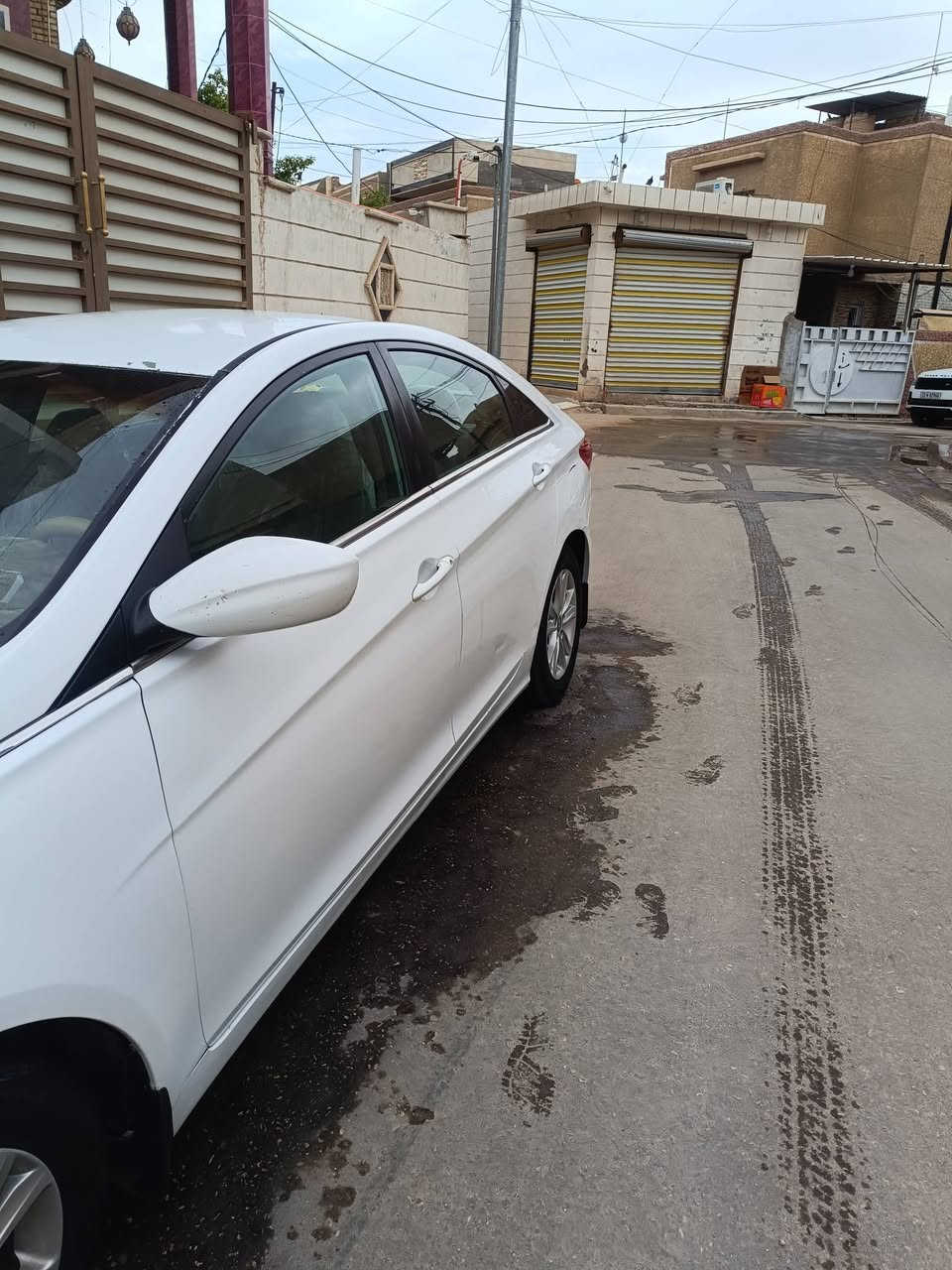 سلام عليكم سوناتا 2013سياره ليبل واحد بيه طخه بل جاملغ امامي والبنيد مصوفر من وره فابلون سياره جاهزه من كل شي مكاني بابل سياره بسمي وا إستفسار  وهذا رقمي ***********
