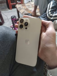 13 برو ماكس ذاكره 256 بطاريه 76🔋 نموذج M وتر بلادي  بلادي على وضع الشر...