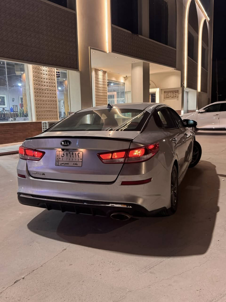 ‏سلام عليكم اوبتيما 2020 رقم بغداد سيارة جديدة وحلوة ما بيها أي نقص تبريد ثلج تدفئة مكينة2400 جديدة سعر 122 وبيها مجال شراي اتصل عنوان بابل الحمزة الغربي 

***********
