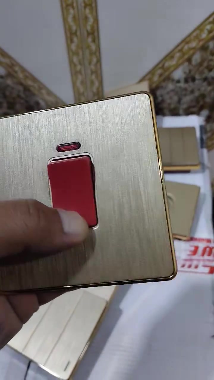 نقاط سبلت وستلايت جرس وحراري للبيع العدد تقريبا 150 سعر 2000 القطعه نحاس اصلي


**إذا كنت صاحب هذا الإعلان وتريد حذفه لأي سبب، رجاءا أرسل رسالة إلى الدعم الفني**