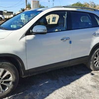 مكلف بلنشر سورنتو للبيع ٢٠١٣ محرك اربعه مفتوح السعر 160وبيها مجال سونا...