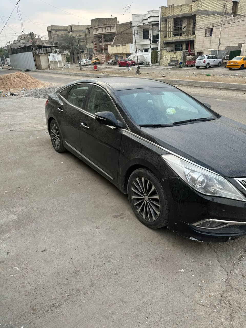 السلام عليكم ازيره كراند للبيع موديل 2017 
كير مكينه جديد تخم تاير رقم بصره مشروع وطني
تحويل ثاني يوم سياره احله من الصور سونار منشور ويا صور سعر 110 وبيهه مجال مكان السياره بغداد مدينه الصدر
  ***********
