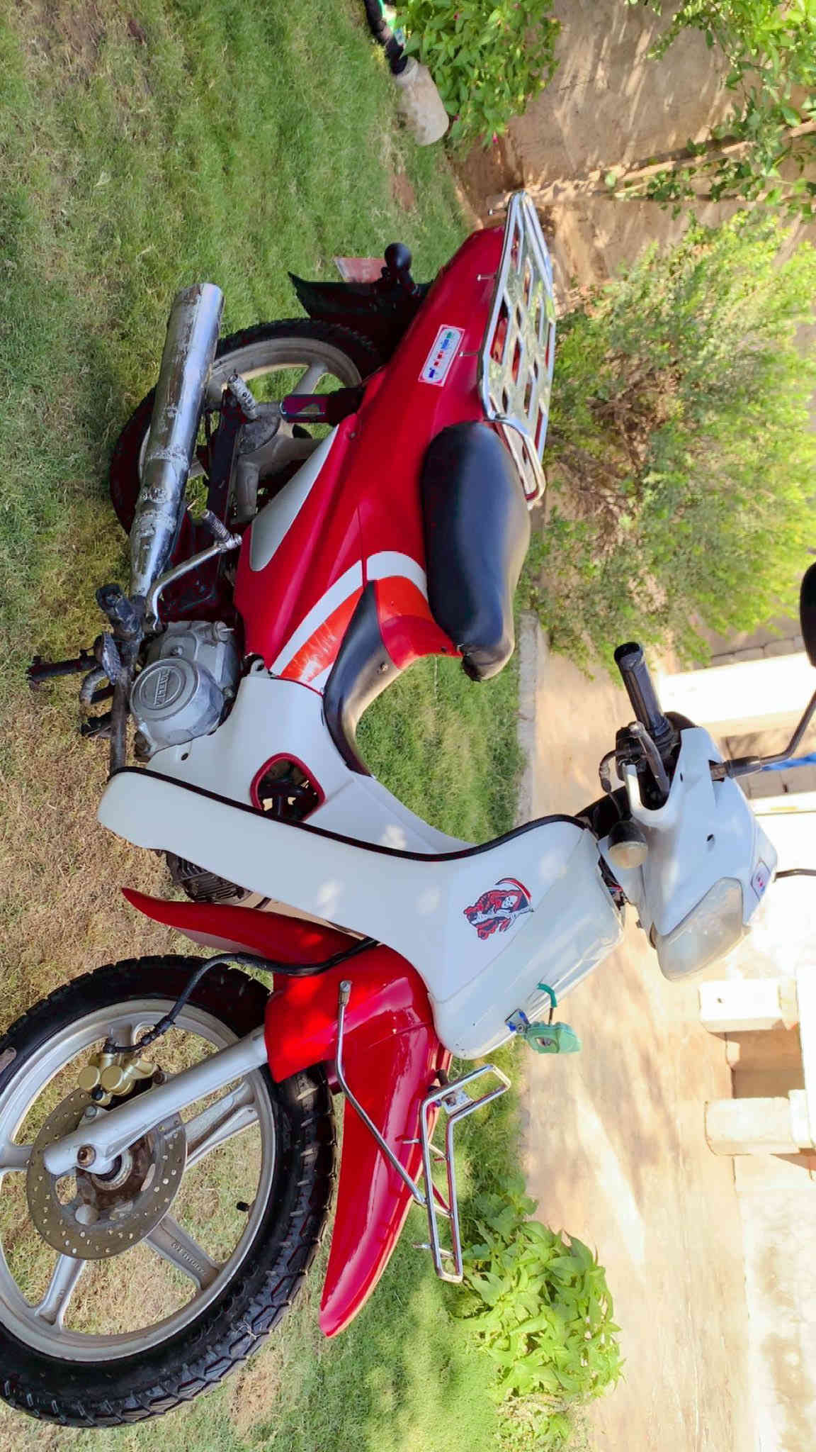 للبيع موطور سلفيز مديل 2014 نضيف حيل تايرات جدد دبلات جدد كهربائيات شغاله صوت ناعم السعر 675 وبي مجال / ***********
