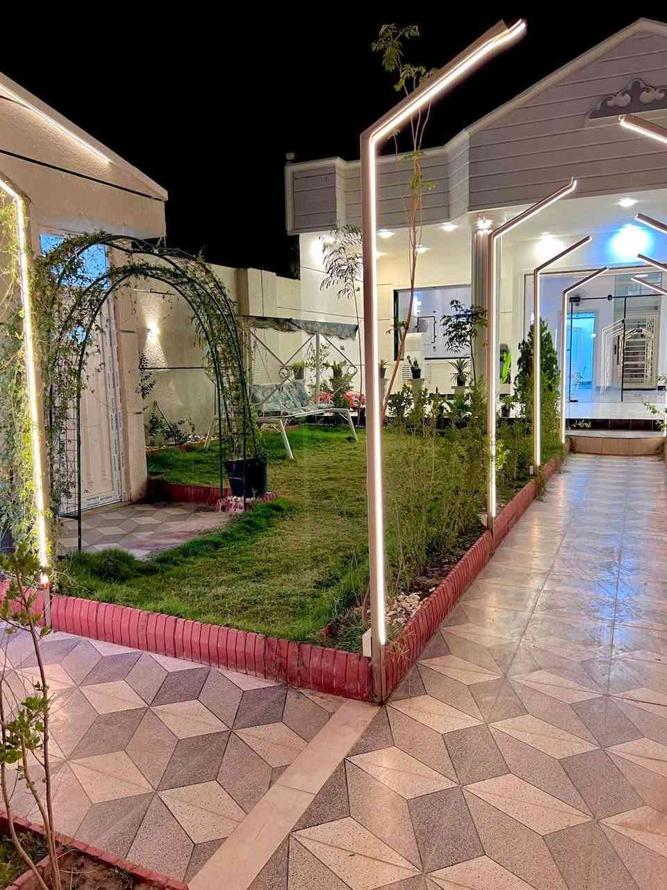 🌟 فرصة استثمارية وسكنية لا تعوض | منتجع راقي للبيع 🌟

📍 المميزات العامة للعقار:
📐 المساحة الكلية: 550 متر مربع (استغلال ذكي ومثالي للمساحات).
🏗️ التصميم والبناء: بناء حديث وعصري (التصميم الحديث) بأعلى جواهر الجودة والشطيبات الفاخرة.
🗺️ Site: موقع مميز جدا، هادئ، وسهل الوصول إليه (يجمع بين الخصوصية والقرب من الخدمات).
🏡
للاستفسار الاتصال على الرقم او واتساب 
(***********)
