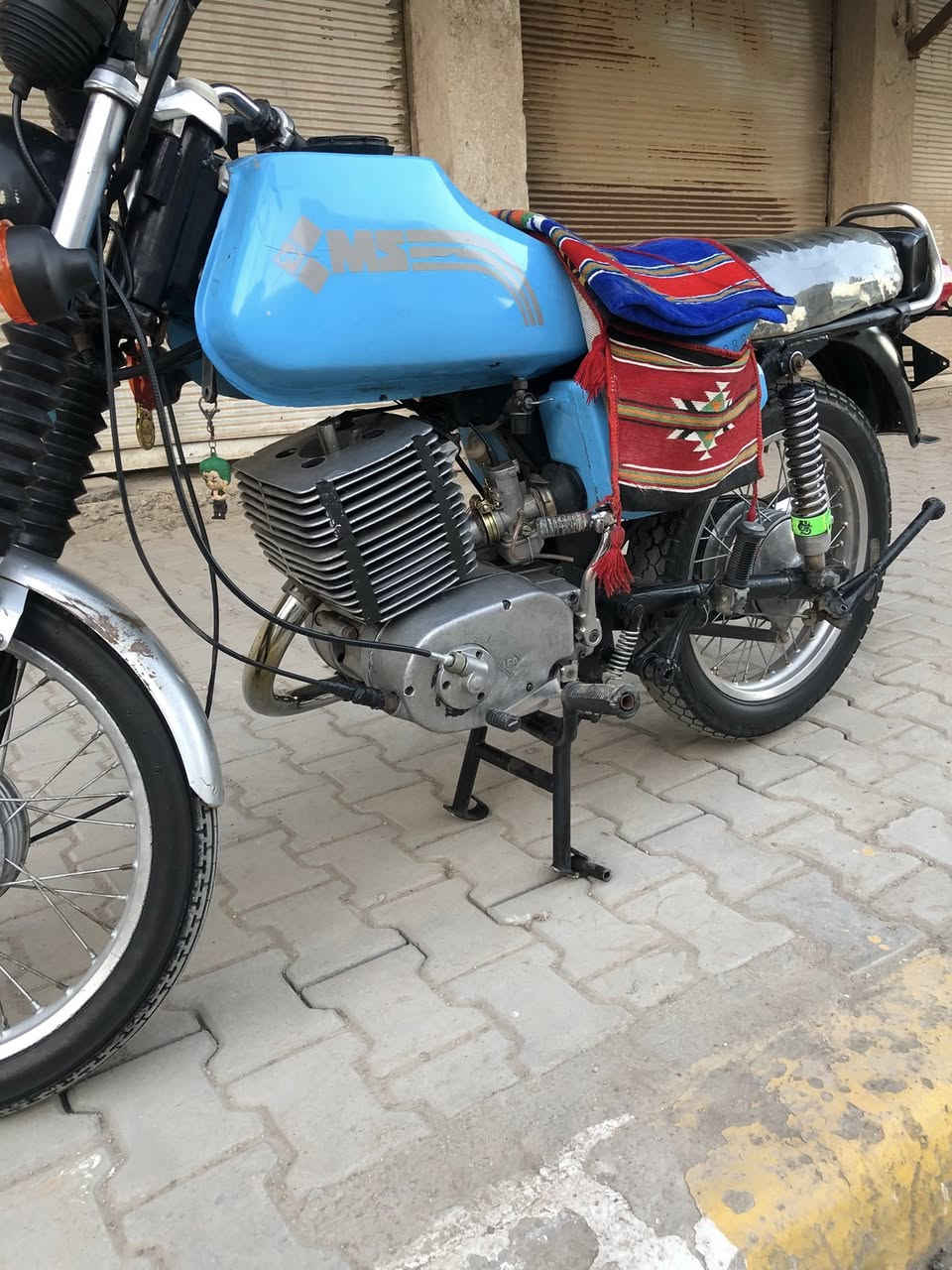 سلام عليكم 82للبيع دراجه حلوه ونضيفه مكينة حلوه وناعمه ونضيفه بيه لحيم بل خشم فقط الي يريده يتصل وبي خير ويدلل عنوانه بابل المسيب

***********
