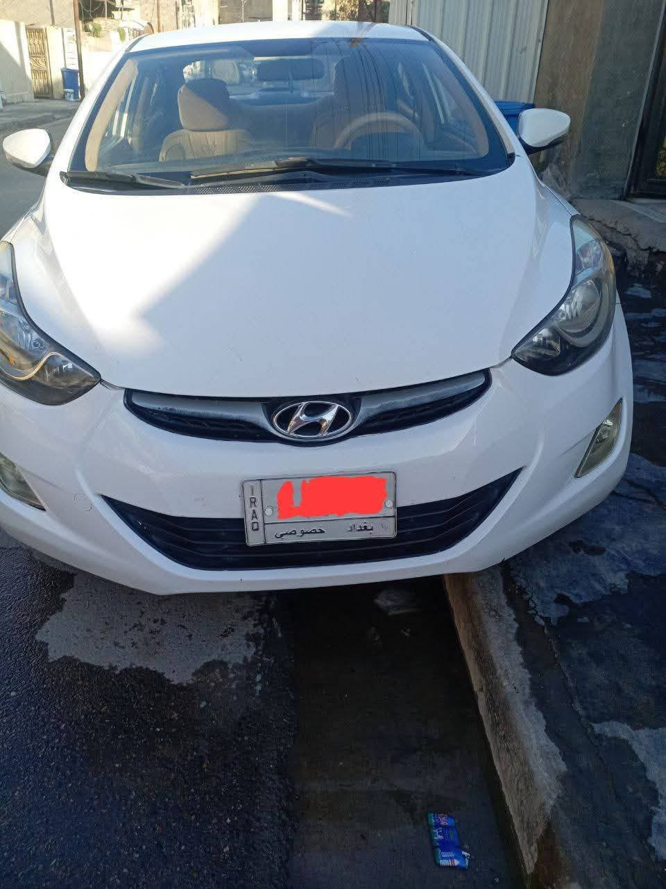 مكلف بالنشر موجود الرقم للاستفسار 

السلام عليكم النترا 2012 خليجي رقم بغداد مشروع وطني . بيه صبغ بالجاملغ الايمن الامامي اثر طخه بسيطه  واليسره اثر شخوط. بدون ضربه وشويه بالدوسه صبغ . السيارة مكينه 1600 كير محرك تبريد كله مكفول وشغال. اشاره بالمرايه . سياره جاهزه من كل النواحي. السعر 102 وبي مجال للاستفسار ***********
