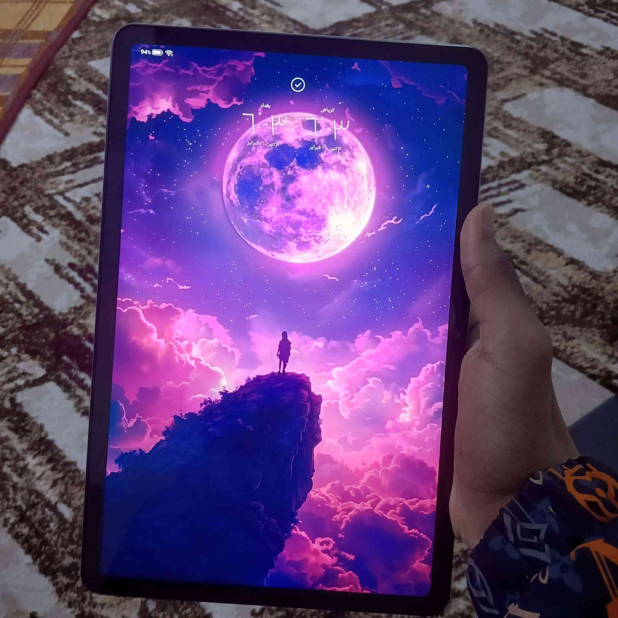 السلام عليكم ورحمه الله وبركاته ❤️‍🩹 اول شي من رخص الادمن اسم الابياد.ريدمي باد تو بل بوبجي 60 فريم. المعالج هليو جي 100 اللتره الكامره الاماميه 32 ميجا بكسل والخلفيه 8 المساحه 256 رام 8+8 شاحن سريع 40 واط يشحن من الصفر للميه 32 دقيقه ملحقات كامله كارتون شاحنه كيبل كفر كله مال شركه.  العنوان موصل الجانب الايمن وادي حجر ارقام التواصل ***********. ***********. السعر 230 وبي مجال
